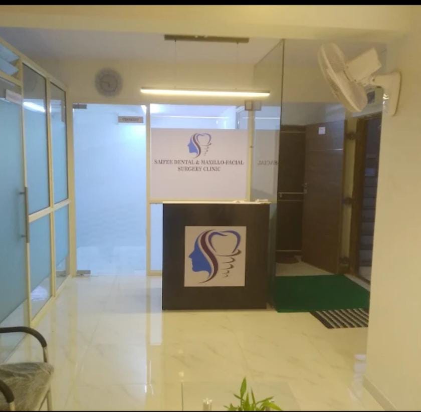 Reception desk at Saifee Maxillofacial Surgery, Nashik